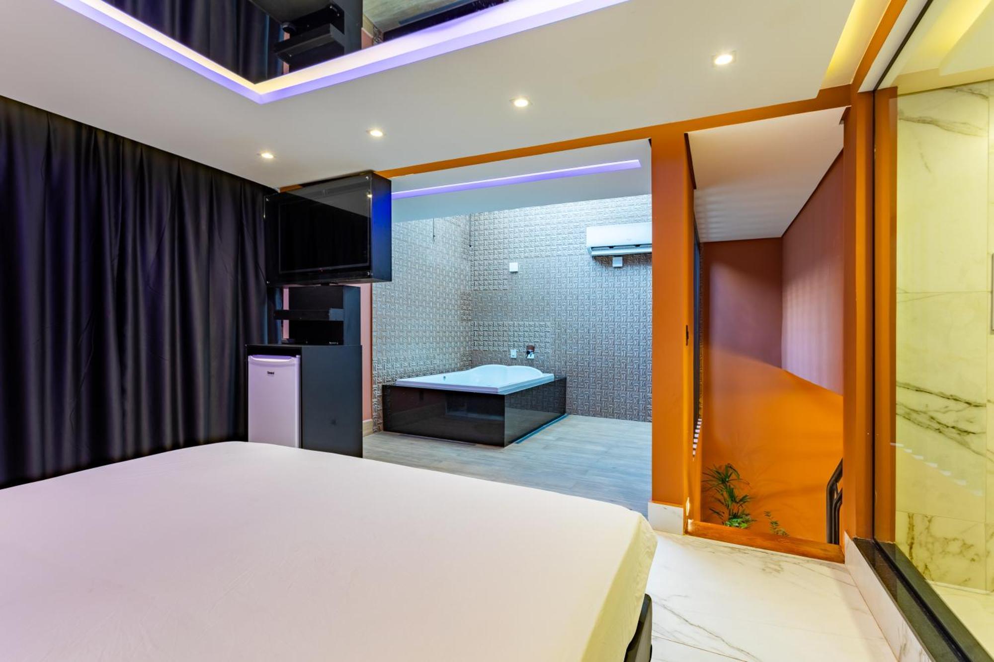 Drops Motel Brasilia Nucleo Bandeirante Exterior photo